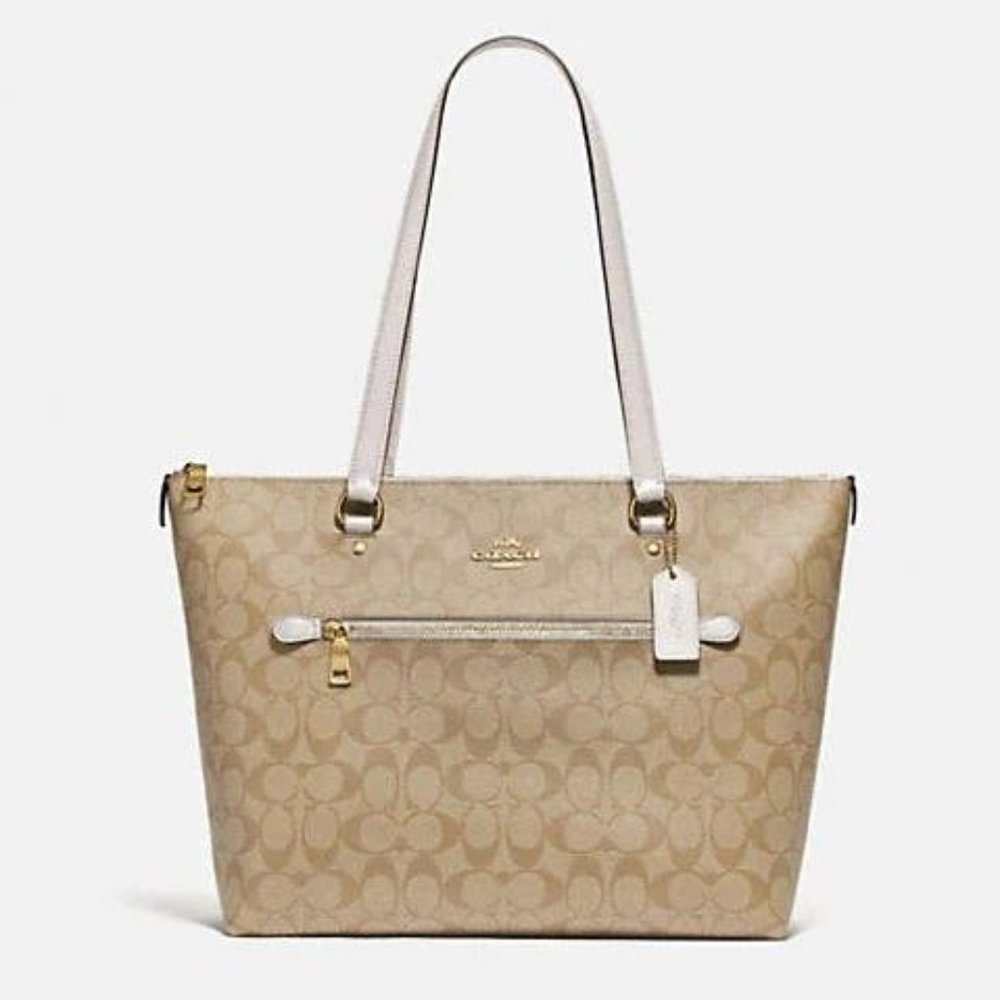 Gallery Tote in Signature Canvas